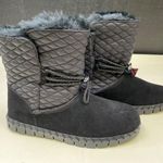 Mukluks Women's Black Footwear Winter Boots/Shoes Size7.5 SKU 5574 Size 7.5 Photo 0