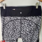 Lululemon Pace Pusher High Rise Crop Leggings Black Animal Print Reflective 8 Photo 5