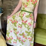 Thrilling 70s maxi dress botanical strawberry print near deadstock condition Size 4 Photo 6