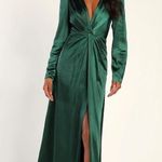 Lulus NWOT  Endearing Elegance Emerald Green Satin Long Sleeve Maxi Dress Size L Photo 2