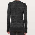 Lululemon Rest Less Pullover size 6 Black/ White (Third Release) Long Sleeve Photo 4