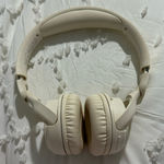 Soundcore cream wireless bluetooth headphones White Photo 0