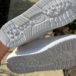 Hey Dude  Wendy Photo 4