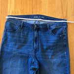 Old Navy  Women's Highrise Straight Jeans Photo 4