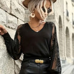 SO CHIC BOUTIQUE BLACK LACE TOP! Size L Photo 0