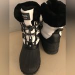 Storm By Cougar women white faux fur nylon rubber waterproof boots Size 6 Silver Photo 2