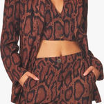 Danielle Bernstein WeWoreWhat x ‎ Brown Snake Print Blazer Size 00 Photo 0