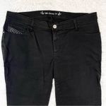 Lee Women’s Classic Fit Black Denim Jean Capri Plus Size 16W Medium Photo 1
