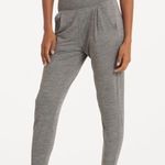 Vuori  Lux At Ease High Rise Cropped Pants Large workout yoga athleisure Photo 0