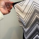 Chico's  Women’s 3 Black and White Diamond Pattern Blouse Chic Asymmetrical Hem Photo 4