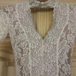 Bebe  Cream Lace Long Sleeve Dress size XXS Photo 2