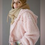 BDG  Pink Hooded Cropped Teddy Jacket size M Photo 0