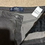 American Eagle  Jeans Mom Ripped Photo 1