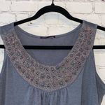 🇺🇸 Gray Shark Bite Sleeveless Embellished Tank Blouse Size M Photo 1