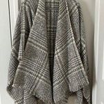 Ann Taylor  herringbone grey and white wrap in ONE SIZE Photo 0