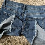 Kensie  dark wash denim jean shorts Photo 5
