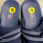 Skechers  Reggae Slide Thru NWT Sandals Size 9 Machine Washable Adjustable Straps Photo 8