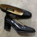 Cathy Jean  Black Leather Chunky Heel Pumps SZ 7.5 Photo 0