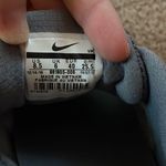 Nike tennis shoes Photo 3