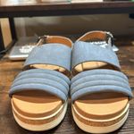 Adrienne Vittadini  Blue Strappy Platform Sandal‎ size 8 Photo 3