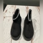 Pazzle NWOT  SLIP ON SLIPPERS PLATFORM SOLE FAUX FUR LINING BOOTIES Photo 2