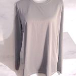 NWOT Women's Long Sleeve Athletic Crew Neck lightweight Shirt Great For Exercise Gray Size XL Photo 0