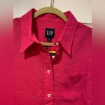 Gap NWT  Hot Pink Linen Blend Button Down Collared Shirt Soft Breathable Size S Photo 1