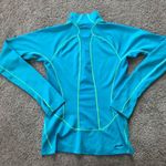 The North Face women’s extra small athletic pullover top Photo 6