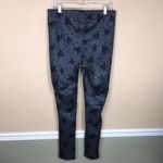Torrid NWT Women’s Star Skull Print Black Gray Leggings Photo 3