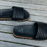 Cougar Naomi Black Slide Sandals size 6.5‎ Photo 0