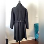 Ivanka Trump Elegant midi coat 🌷 Photo 2