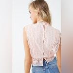 Forever 21 Sleeveless Eyelet Blush Colored Top Size Large NWT Photo 2