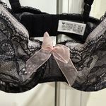 Jezebel  Black Lace Bra with Pink Bow 32D Read Description Photo 1