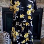 Black and Yellow Midi Sundress with Crew Neck Size M Photo 4