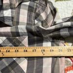 True Craft  women's size large long sleeve button up plaid flannel pink grey NWT Photo 3