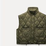 ZARA NWOT  Khaki Green Puffer Jacket Sleeveless Pockets Lightweight Oversize M Photo 5