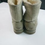 UGG  Australia 7 Beige Creme Sherpa Boots Photo 10