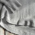 American Eagle over sized long sleeve shirt size s Light Grey Photo 3