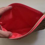 Estée Lauder New Estee Lauder tourist destination logo zipper makeup bag Photo 7