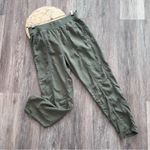 Faherty ‎ Arlie pant thyme green Photo 2