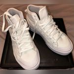 Adidas Fit like an 8-8.5  women's Bravada 2.0 size 7.5. EUC Photo 0