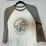 Magnolia Farms Gray Grey White Raglan Baseball Shirt Size Small Waco TX Photo 4