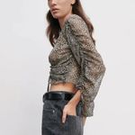 ZARA NEW ‎ ANIMAL PRINT CROPPED TOP RUCHED V-NECK WOMENS SIZE XS Photo 1