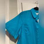 kim rogers NWT  Size M Turquoise Blue Linen Blend Short Sleeve Button Down Shirt Photo 2