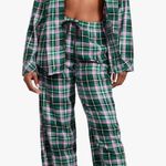 Victoria's Secret Green XS Flannel Pajama Set   Photo 0