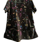 GREEN TOWN Women’s Performance V Photo 0