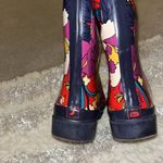 Sakroots  rain boots size 10 Photo 4