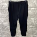 Universal Standard Moro Pocket
Signature Ponte Pants Photo 3