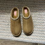 Pink Lily  Slippers Photo 1