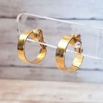 Vintage Clip On Earrings Photo 0